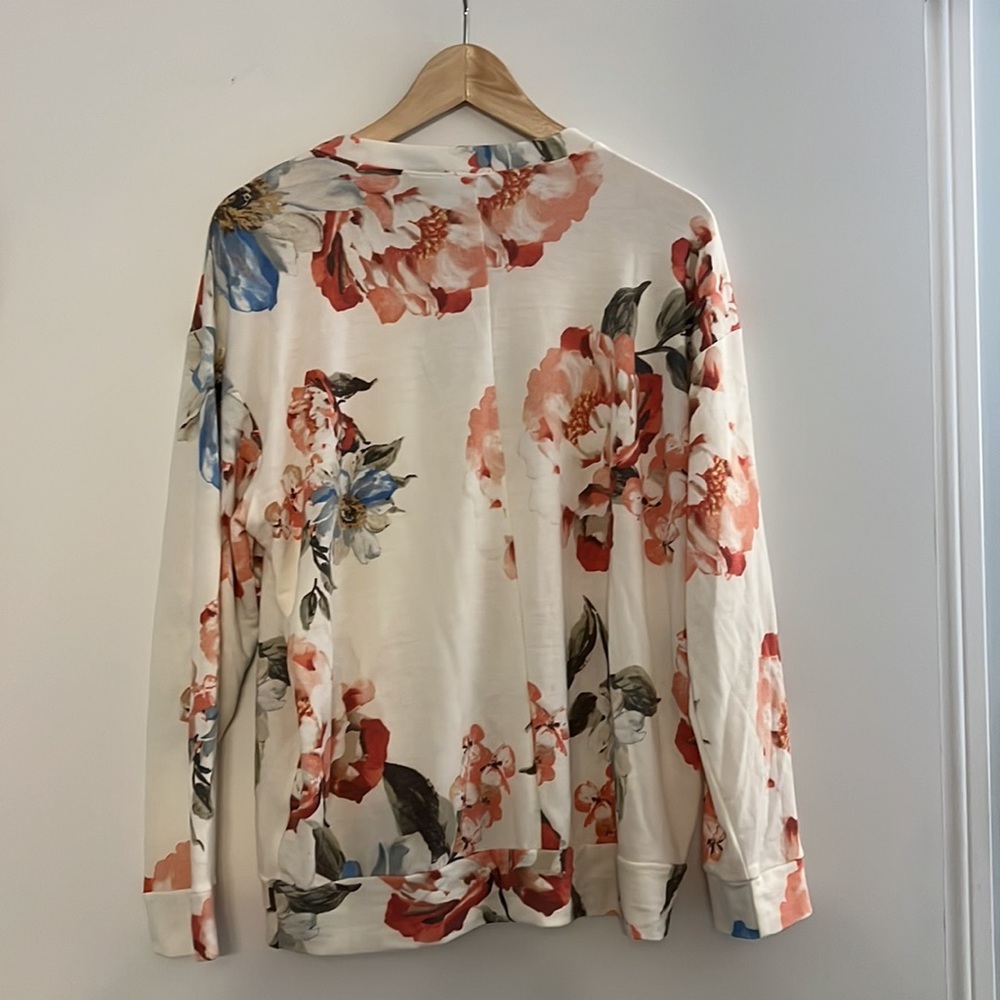 Chris & Carol long sleeve - Picture 7 of 12
